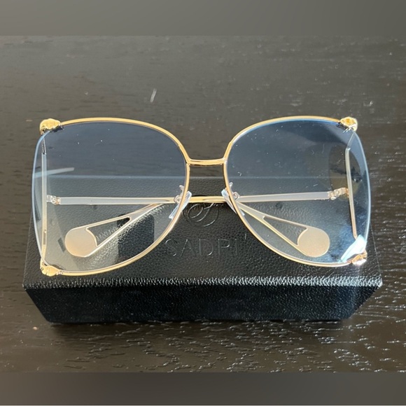 Sadri Sunglasses Vivacious Sunglasses - Picture 7 of 7